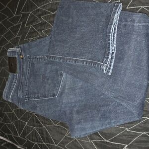 Lucky Jeans